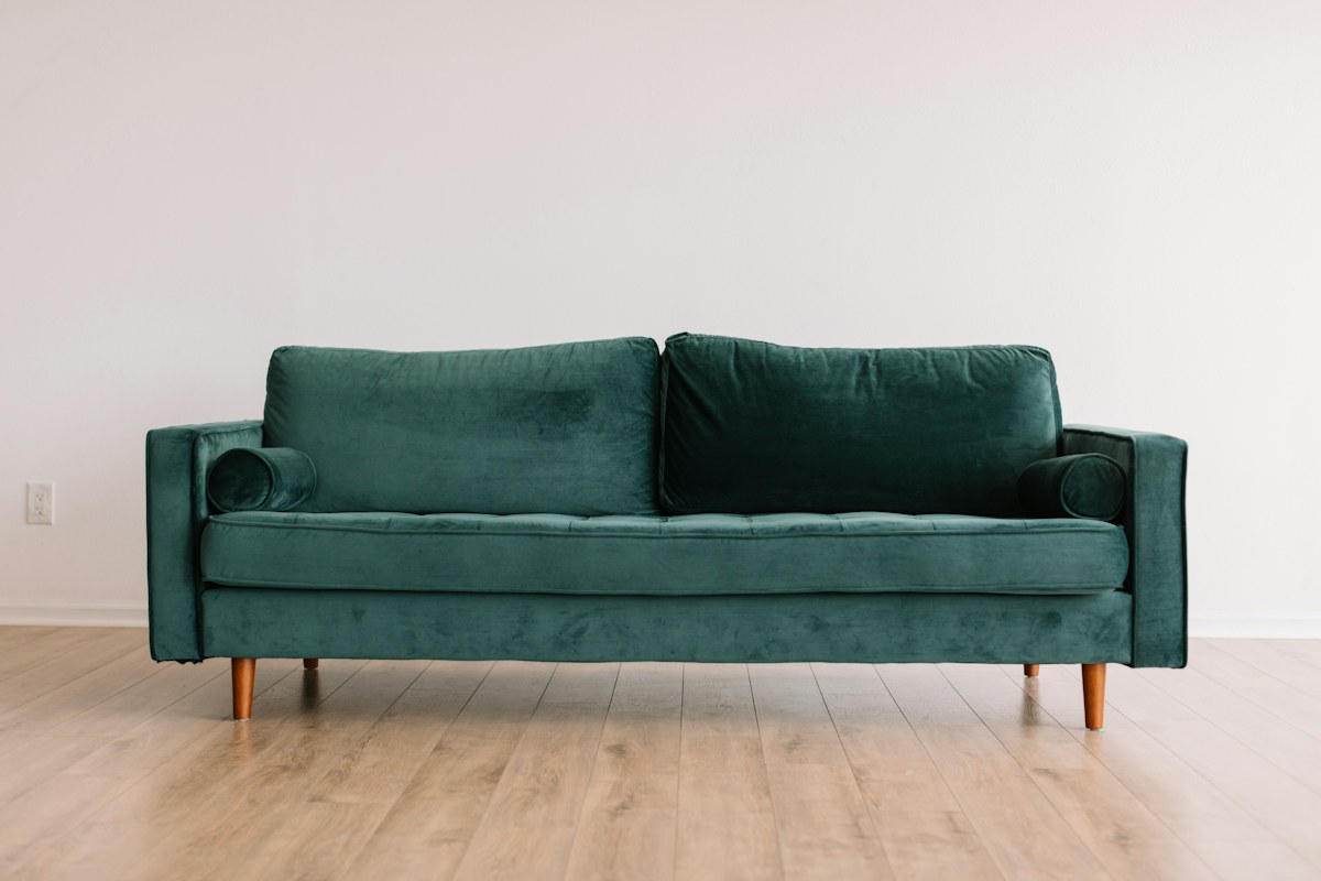 Living Room Sofas & Seating